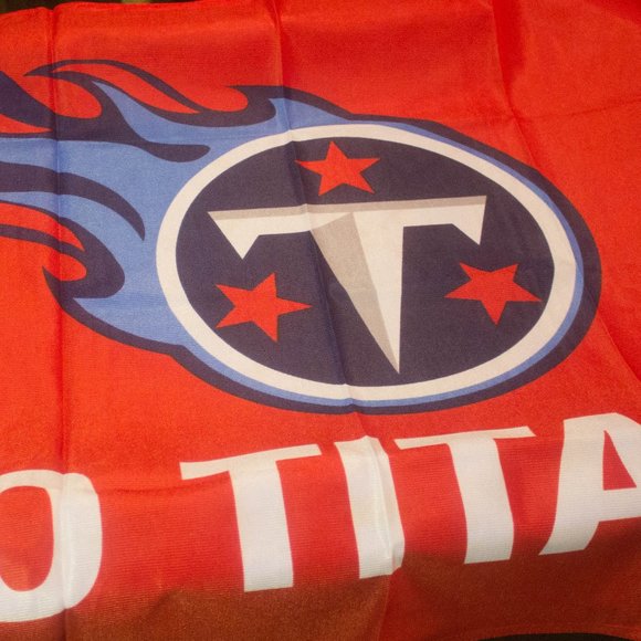 Red Go Titans Tennessee Titans 24 x 36 inch flag New Never Used - Picture 1 of 4